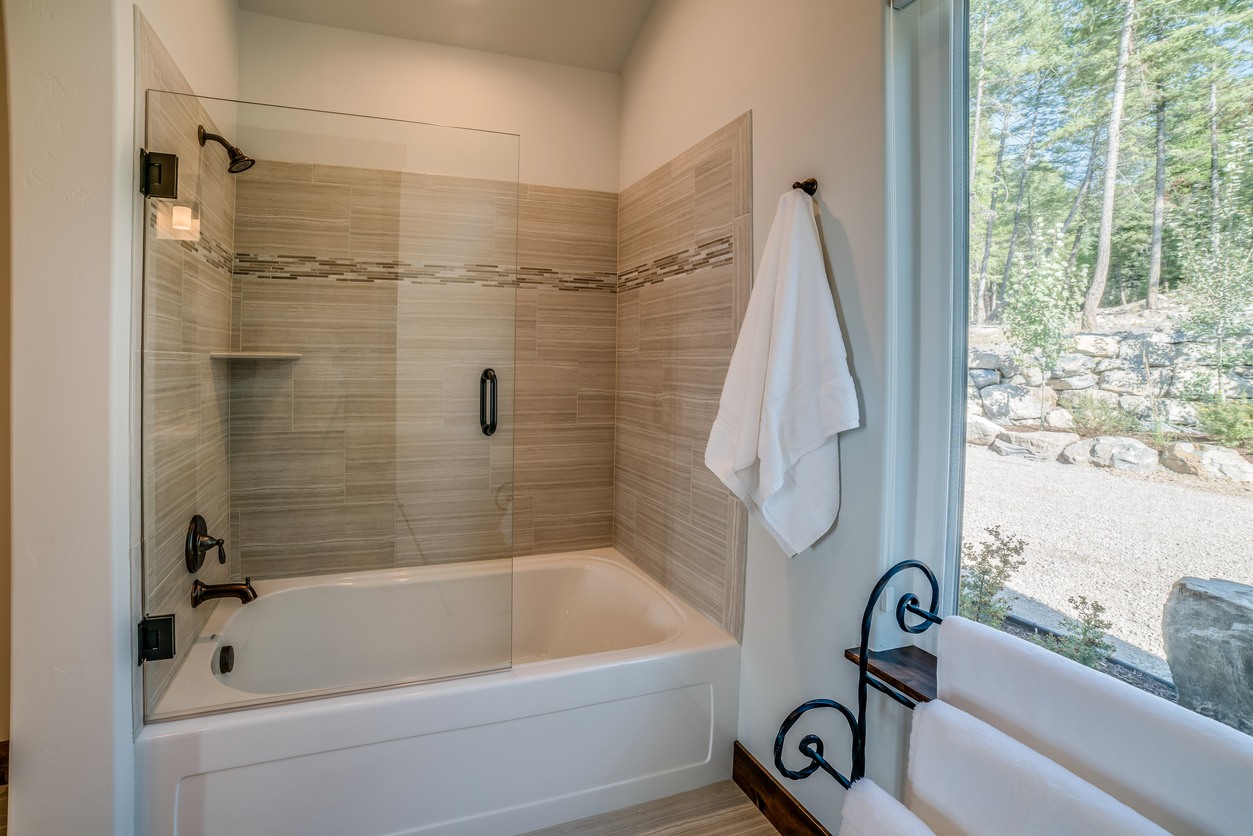Shower & Tub Installation in Friday Harbor